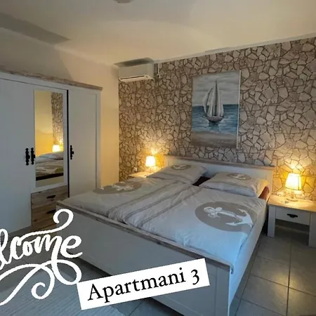 Σπίτι διακοπών In Kroatien Fuer 9 Personen *