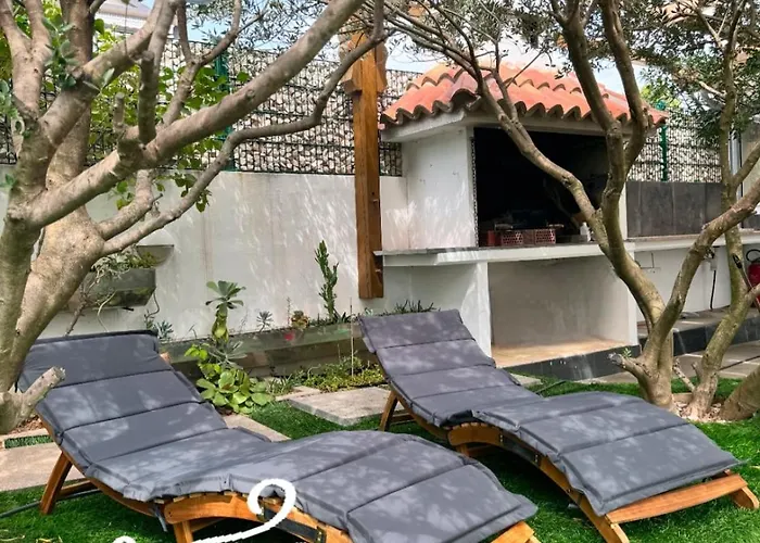 In Kroatien Fuer 9 Personen Holiday home *