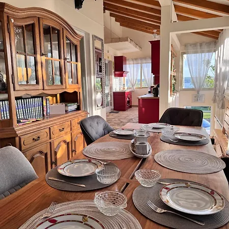 In Kroatien Fuer 9 Personen *