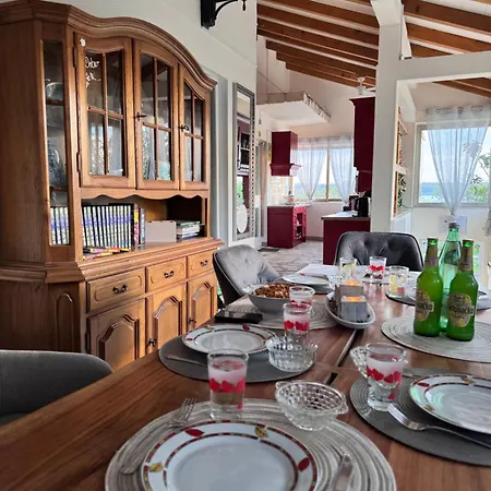 In Kroatien Fuer 9 Personen Holiday home *