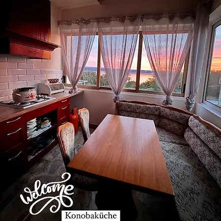 Holiday home In Kroatien Fuer 9 Personen Maslenica