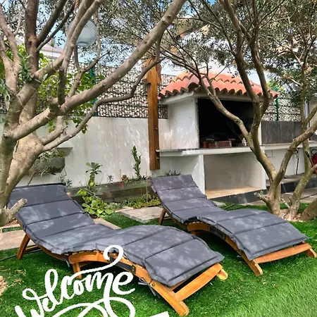 In Kroatien Fuer 9 Personen Holiday home *